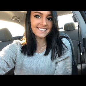 Meet your Posher, Cassandra